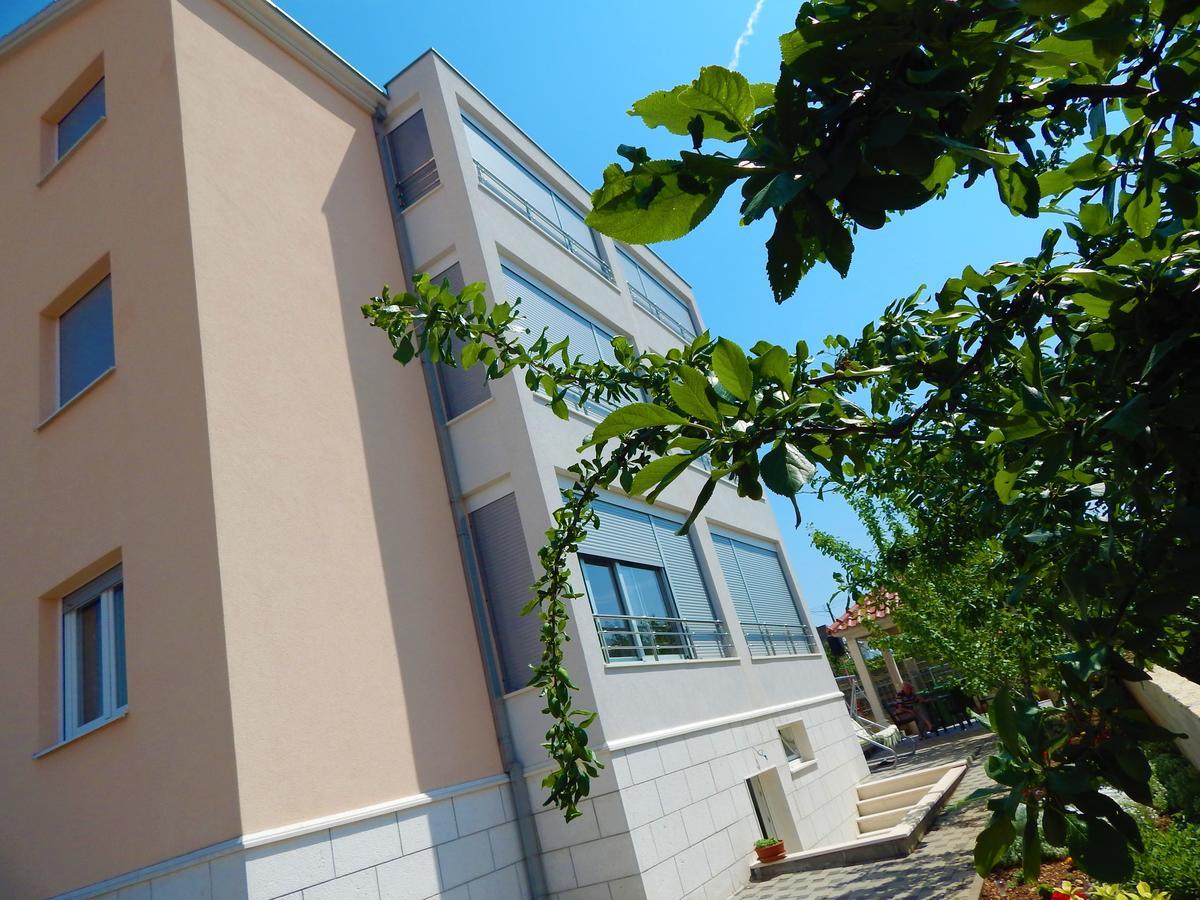 Apartments Linda Trogir Exteriér fotografie
